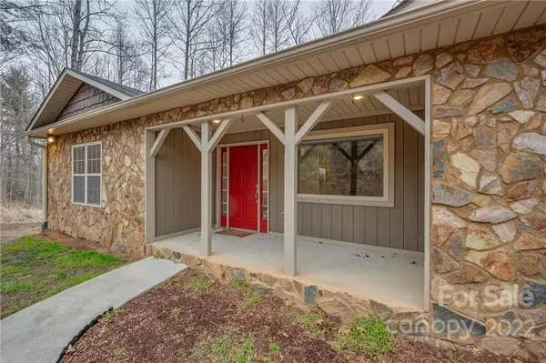 Flat Rock, NC 28731,838 Summit Springs DR