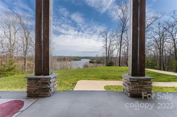 Marion, NC 28752,6521 Lake James RD