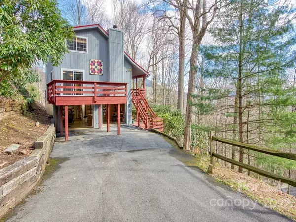 Maggie Valley, NC 28751,2150 Dogwood DR