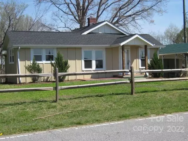 220 S Main ST, Granite Falls, NC 28630