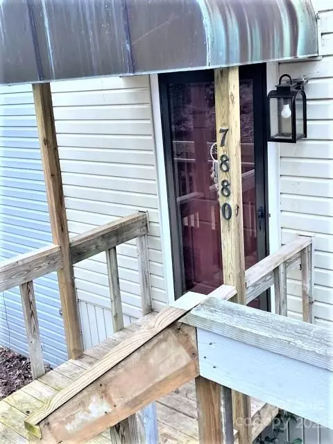 7880 Kinglet RD, Connelly Springs, NC 28612