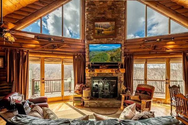 Beech Mountain, NC 28604,108 W Blueberry LN