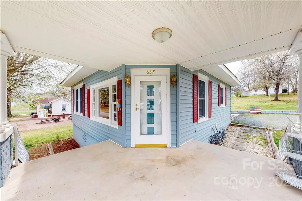 Albemarle, NC 28001,637 Love ST