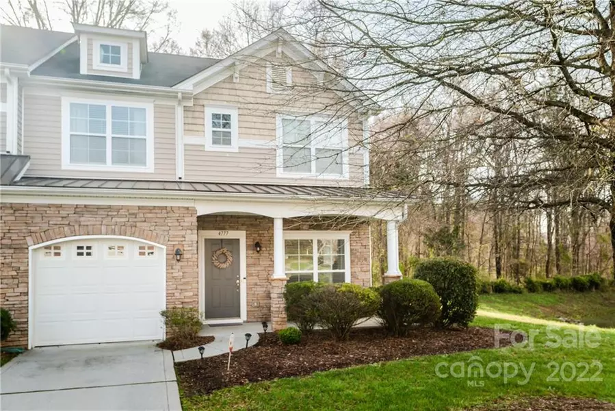 4777 Craigmoss LN, Charlotte, NC 28278
