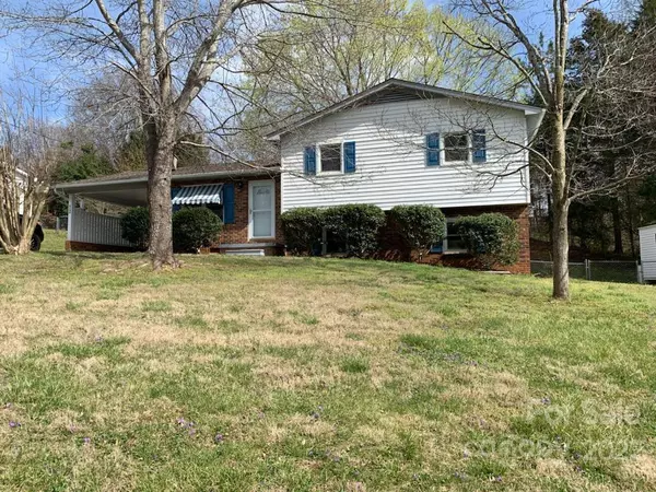 5140 W Piedmont CIR, Conover, NC 28613