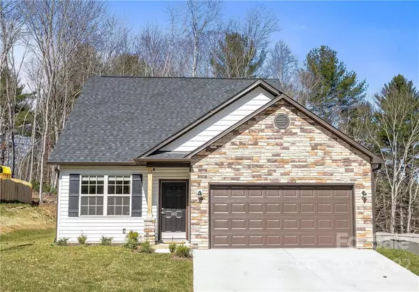 162 Water Leaf DR, Weaverville, NC 28787