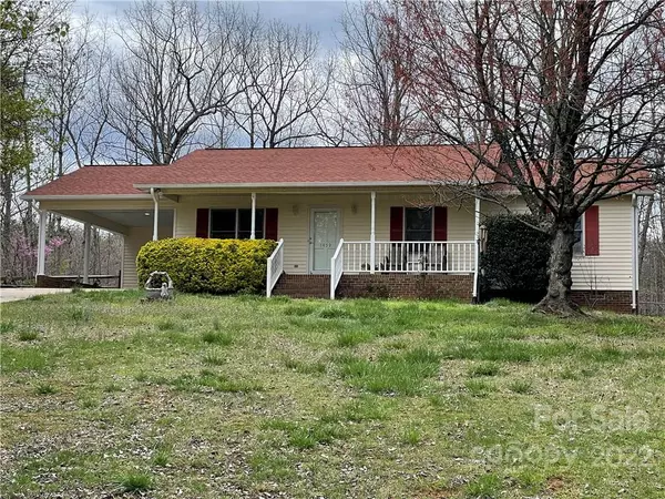 1459 Hickory Nut LN, Lincolnton, NC 28092