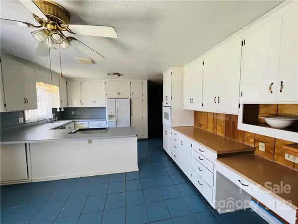 Lawndale, NC 28090,136 Elam ST