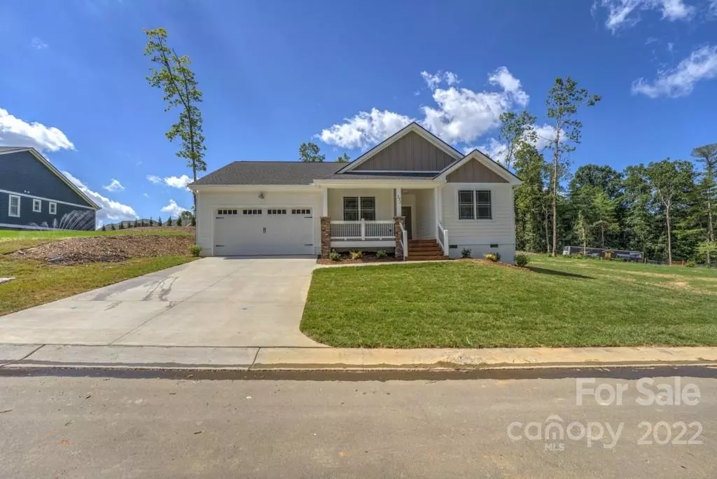 Hendersonville, NC 28792,342 Windy Acres Knoll DR