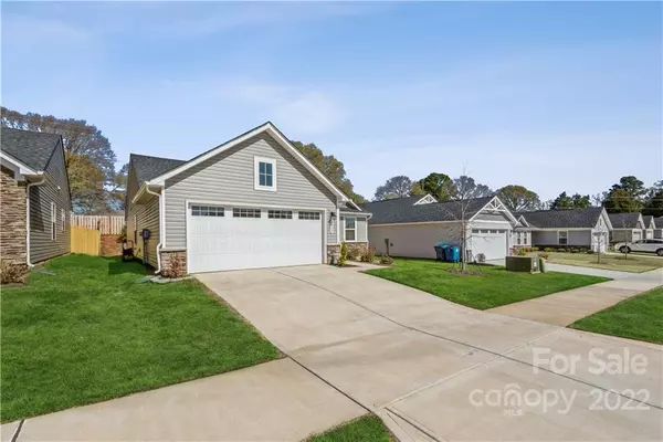 Charlotte, NC 28214,4133 Mackinnon DR