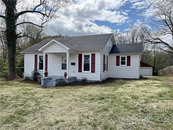 Hickory, NC 28602,510 21st ST SW