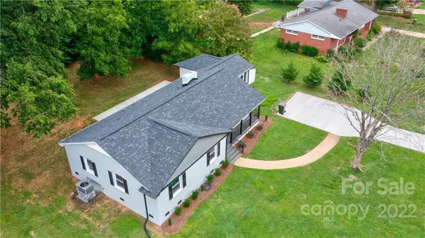 Kings Mountain, NC 28086,608 Hillside DR