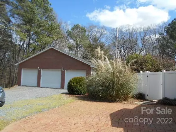 Stanfield, NC 28163,10682 Island Creek RD