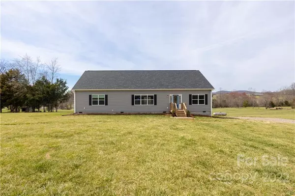 Hamptonville, NC 27020,5944 Bobs Lake RD