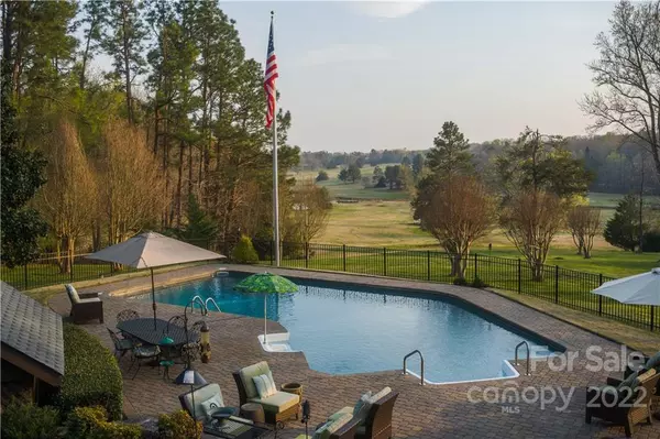 Tryon, NC 28782,560 Club RD
