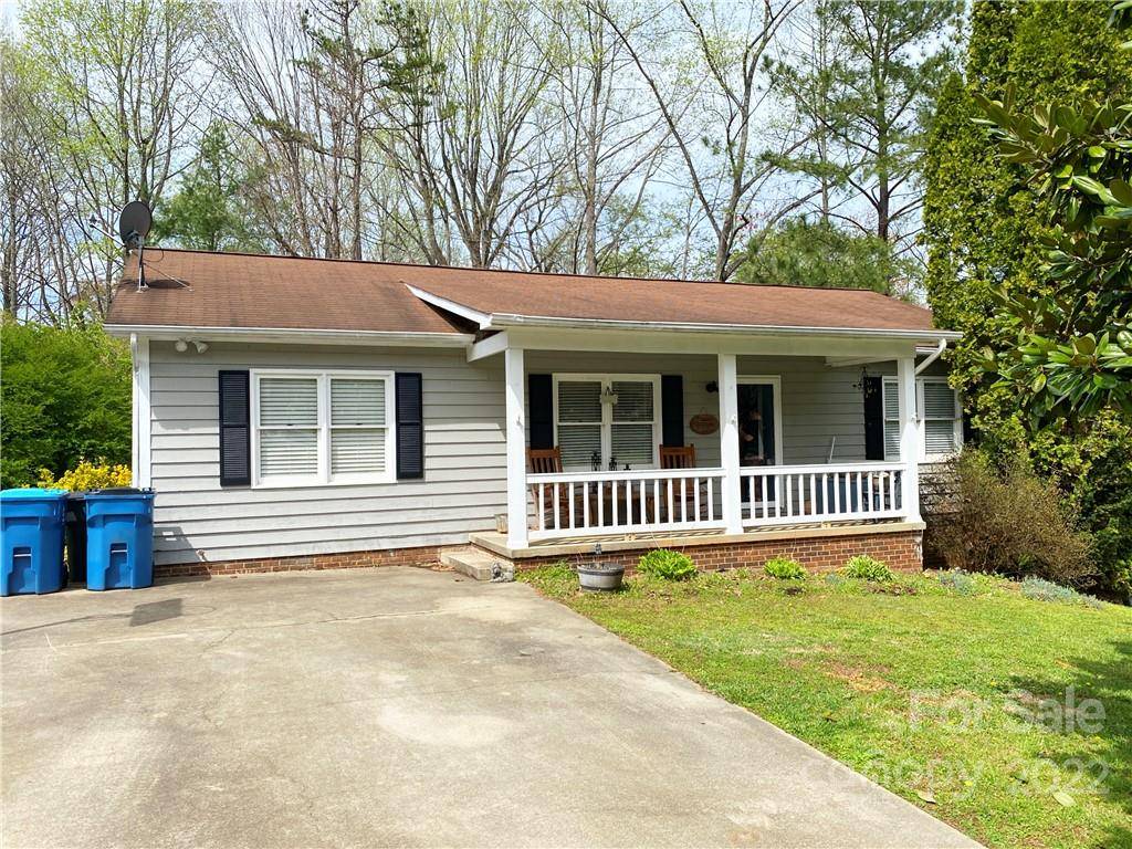 3341 Peachtree PL,  Lenoir,  NC 28645