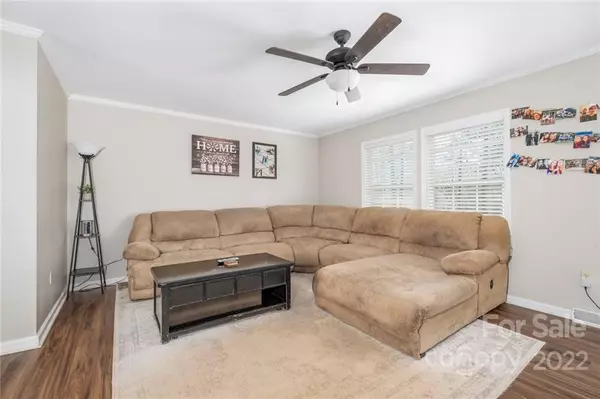 Terrell, NC 28682,3914 Kiser Island RD