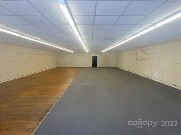 Winnsboro, SC 29180,158 S Congress ST