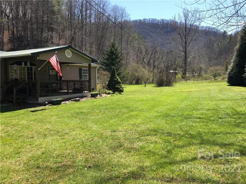 9781 Nc 209 HWY, Hot Springs, NC 28743