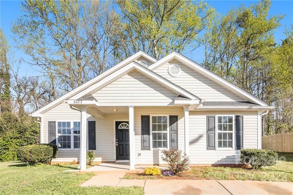 5523 Windy Valley DR, Charlotte, NC 28208