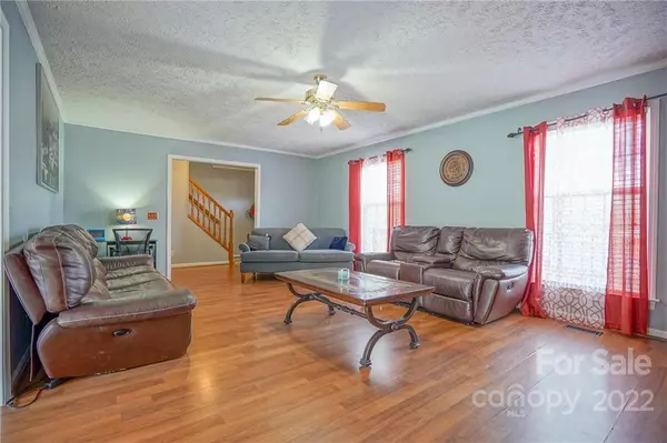 Landis, NC 28088,303 Buford DR