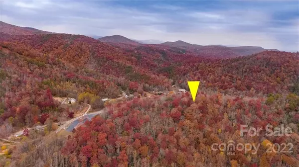 82 Davey Crockett RD,  Fairview,  NC 28730