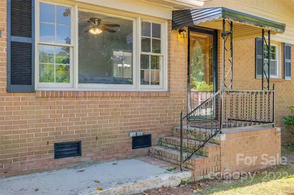 Jefferson, SC 29718,411 W Miller ST