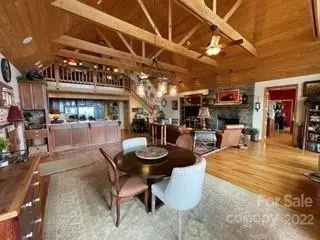 Sapphire, NC 28774,17 Bear Cat LN