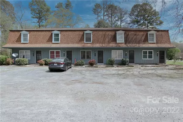 2027 Cabin LN, Stanley, NC 28164