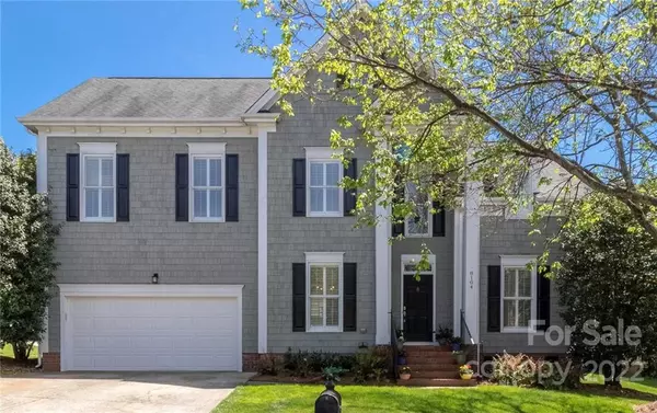 Charlotte, NC 28270,8104 Hawk Crest CT