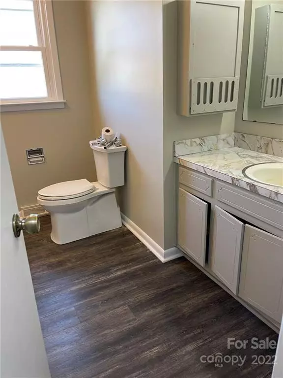Connelly Springs, NC 28612,2609 Raintree ST