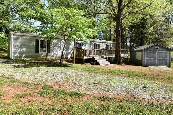 652 Springwood DR, Mount Gilead, NC 27306