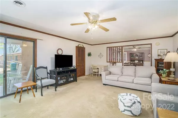 Landis, NC 28088,609 E Ridge AVE