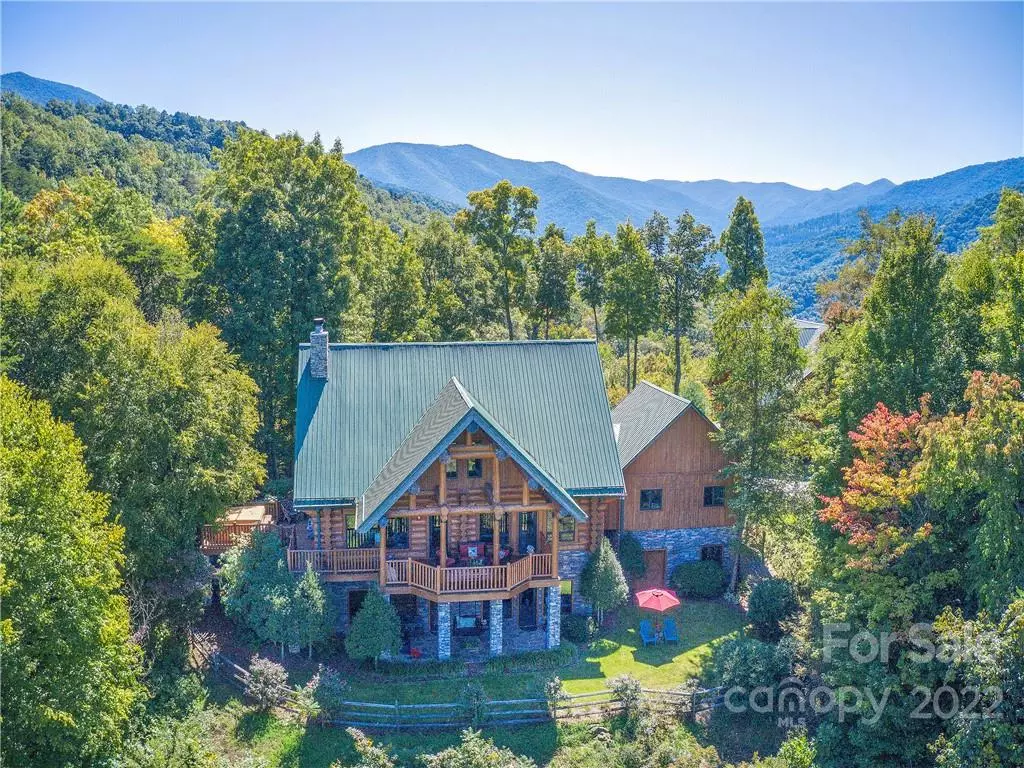 Canton, NC 28716,406 Blue Vista RD