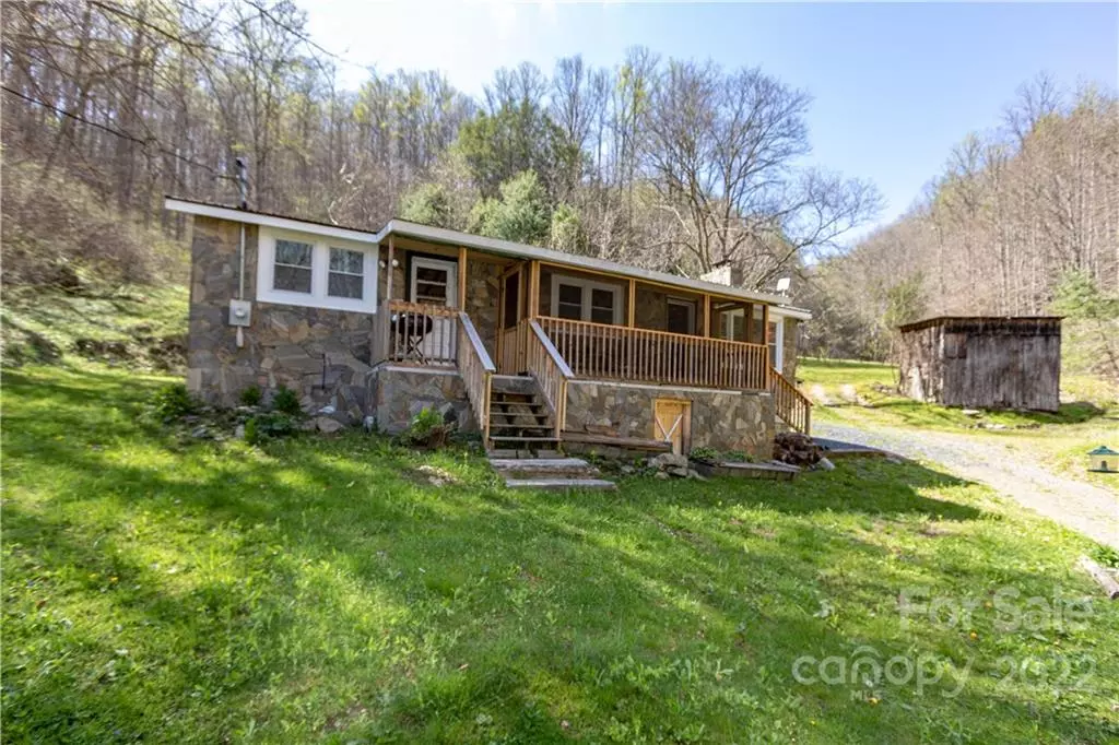 Green Mountain, NC 28740,275 Lucy LN