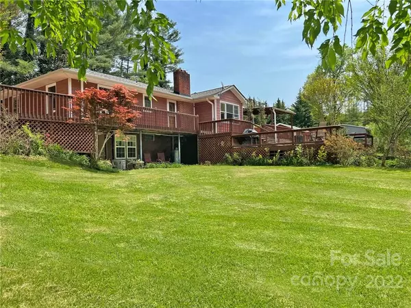 90 & 45 Parker LN, Marshall, NC 28753