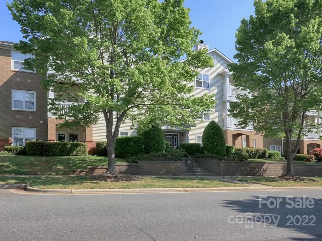 Cornelius, NC 28031,19727 Deer Valley DR