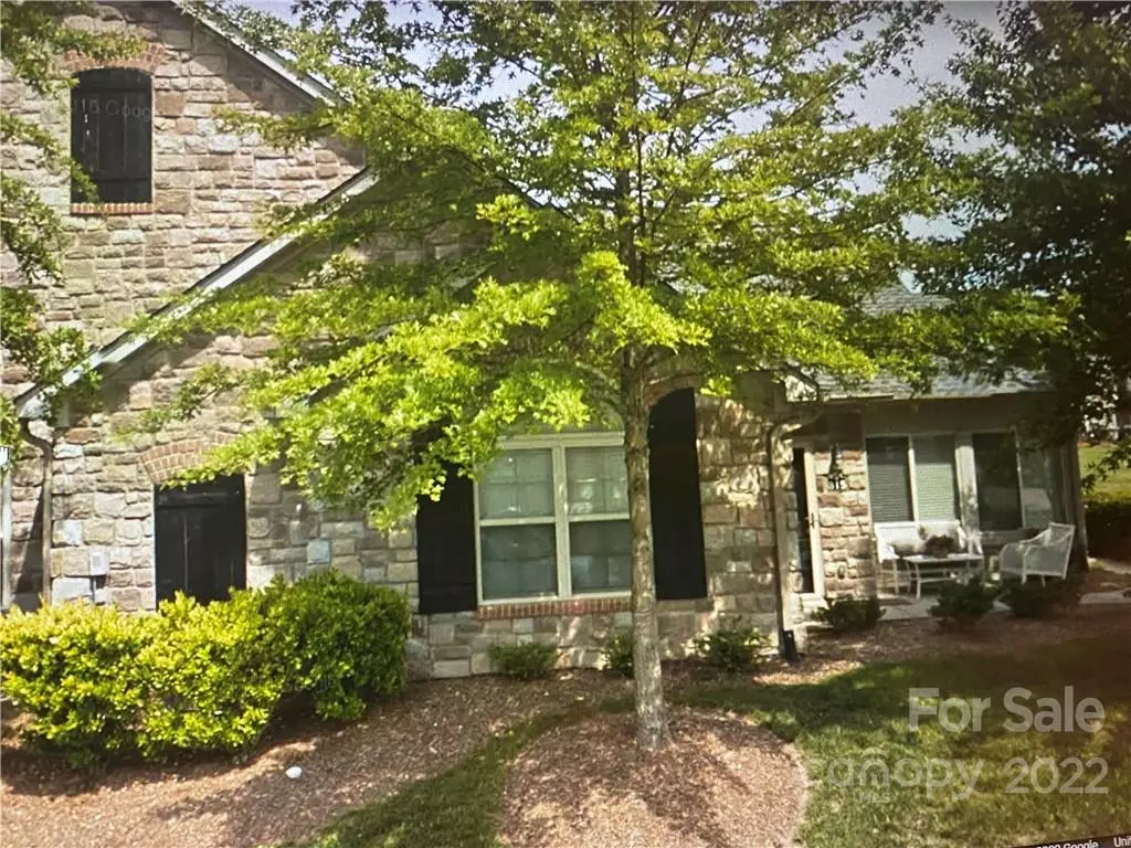 Tega Cay, SC 29708,815 Ledgestone CT