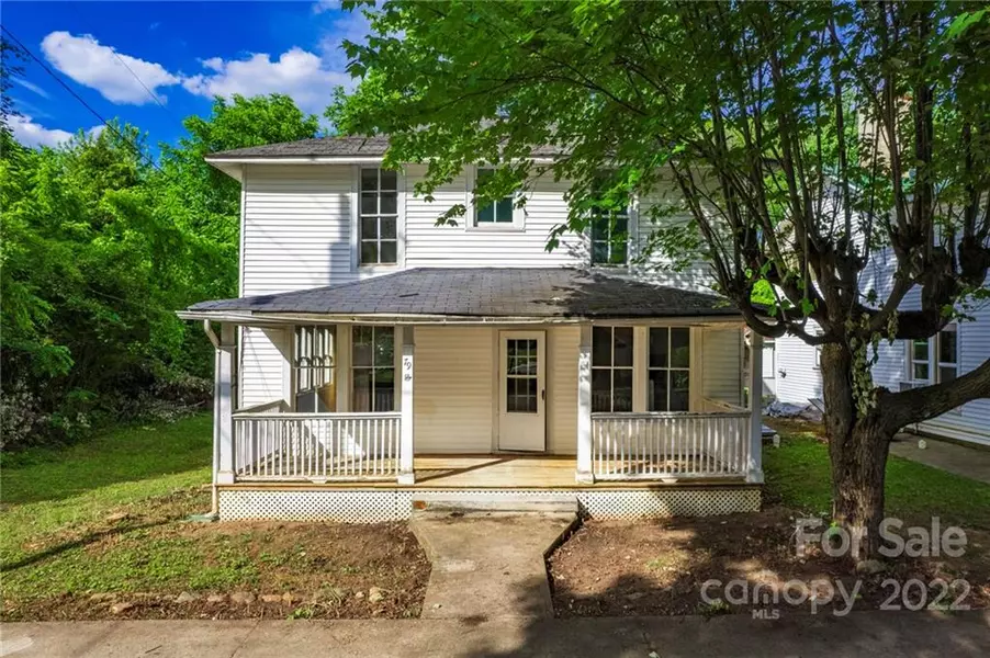 79 Walnut ST, Hot Springs, NC 28743