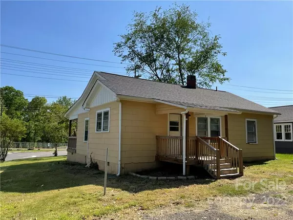 Stanley, NC 28164,300 Hovis RD