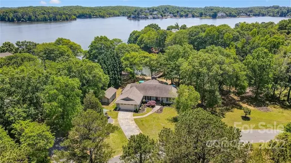 Lake Wylie, SC 29710,321 River Point RD #5