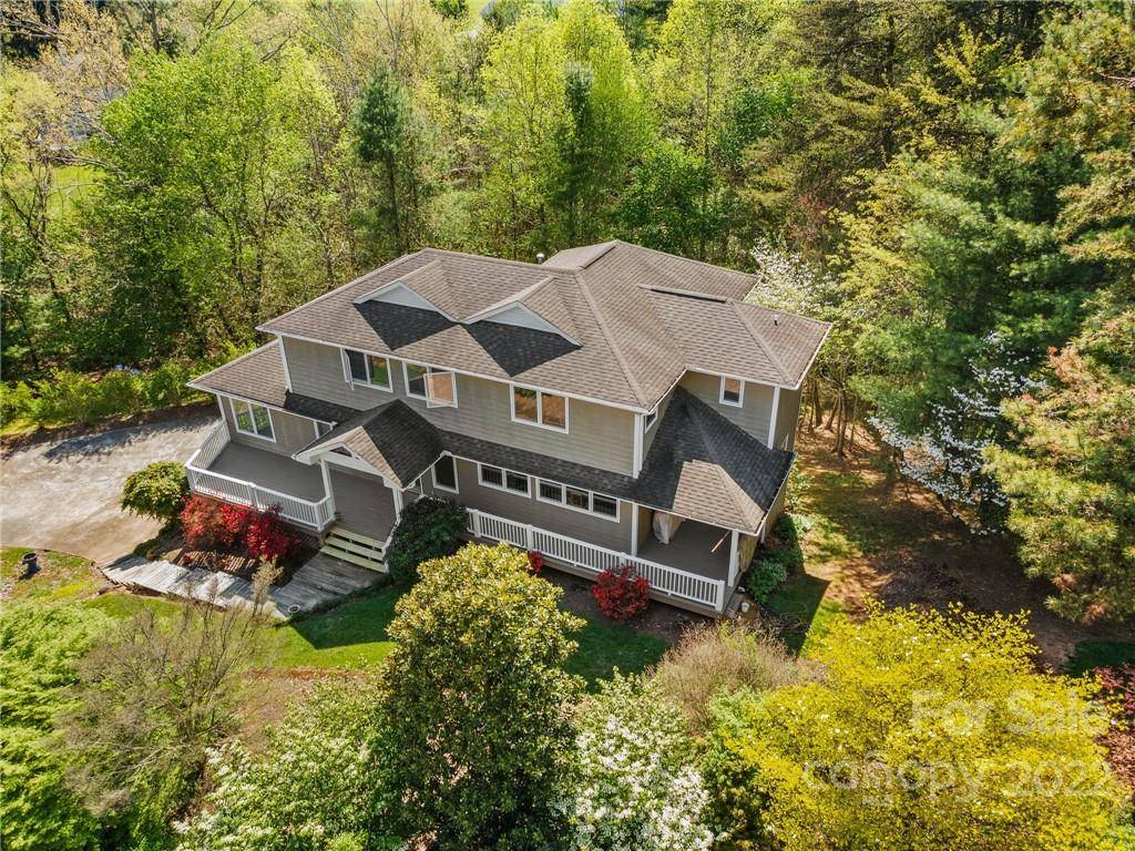 Weaverville, NC 28787,105 Hillcrest DR