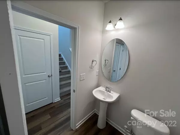 Denver, NC 28037,6717 Stoneglen DR