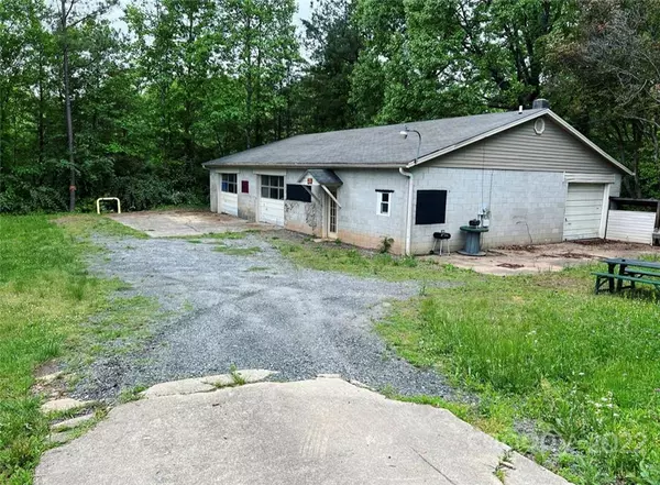 Nebo, NC 28761,5654 US 70 HWY E