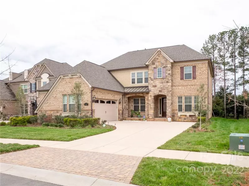 1721 Maple Oak DR, Charlotte, NC 28270