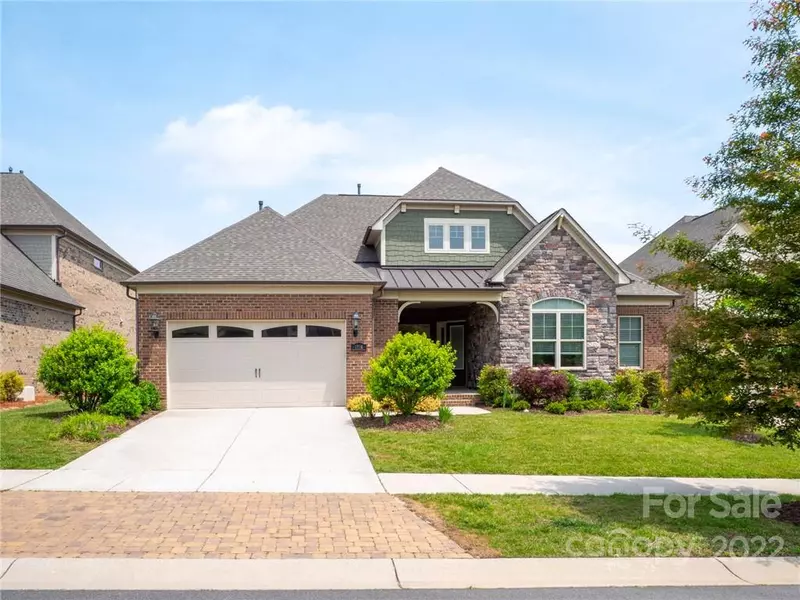 1716 Maple Oak DR, Charlotte, NC 28270