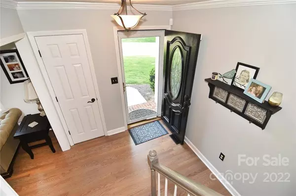 Granite Falls, NC 28630,106 Greens RD