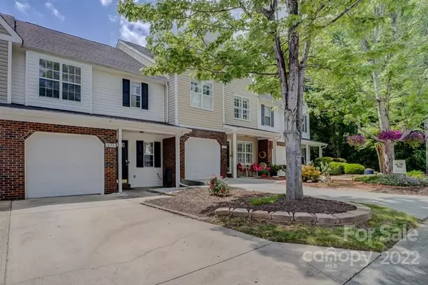 Pineville, NC 28134,829 Pelican Bay DR