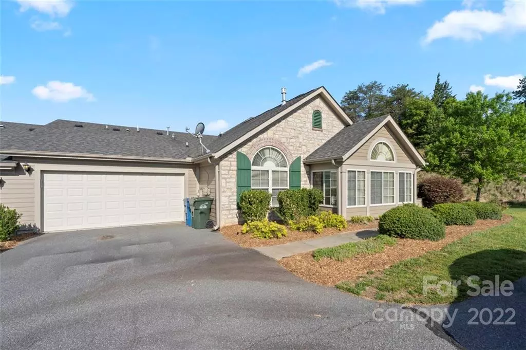 Hickory, NC 28601,811 Wynnshire DR #B