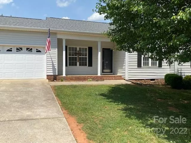 111 Cross Creek DR, Statesville, NC 28625